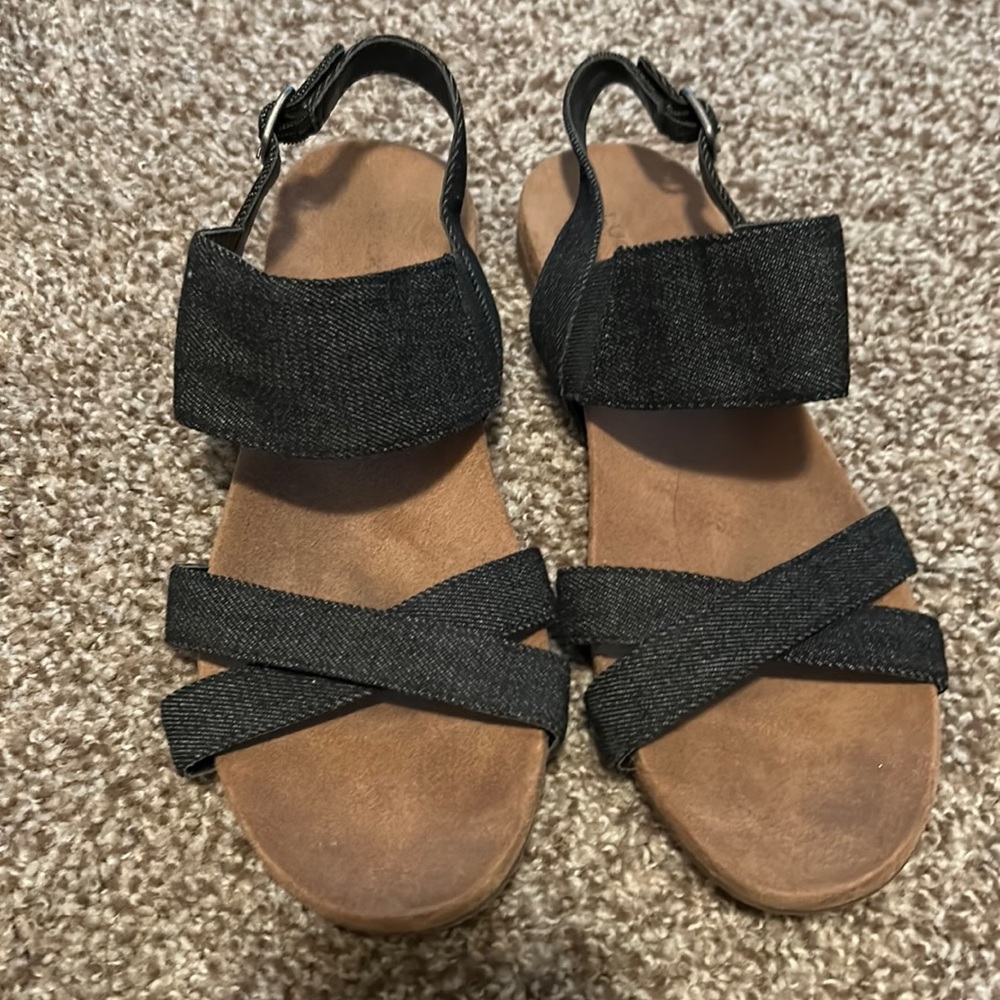 Lucky brand sandals